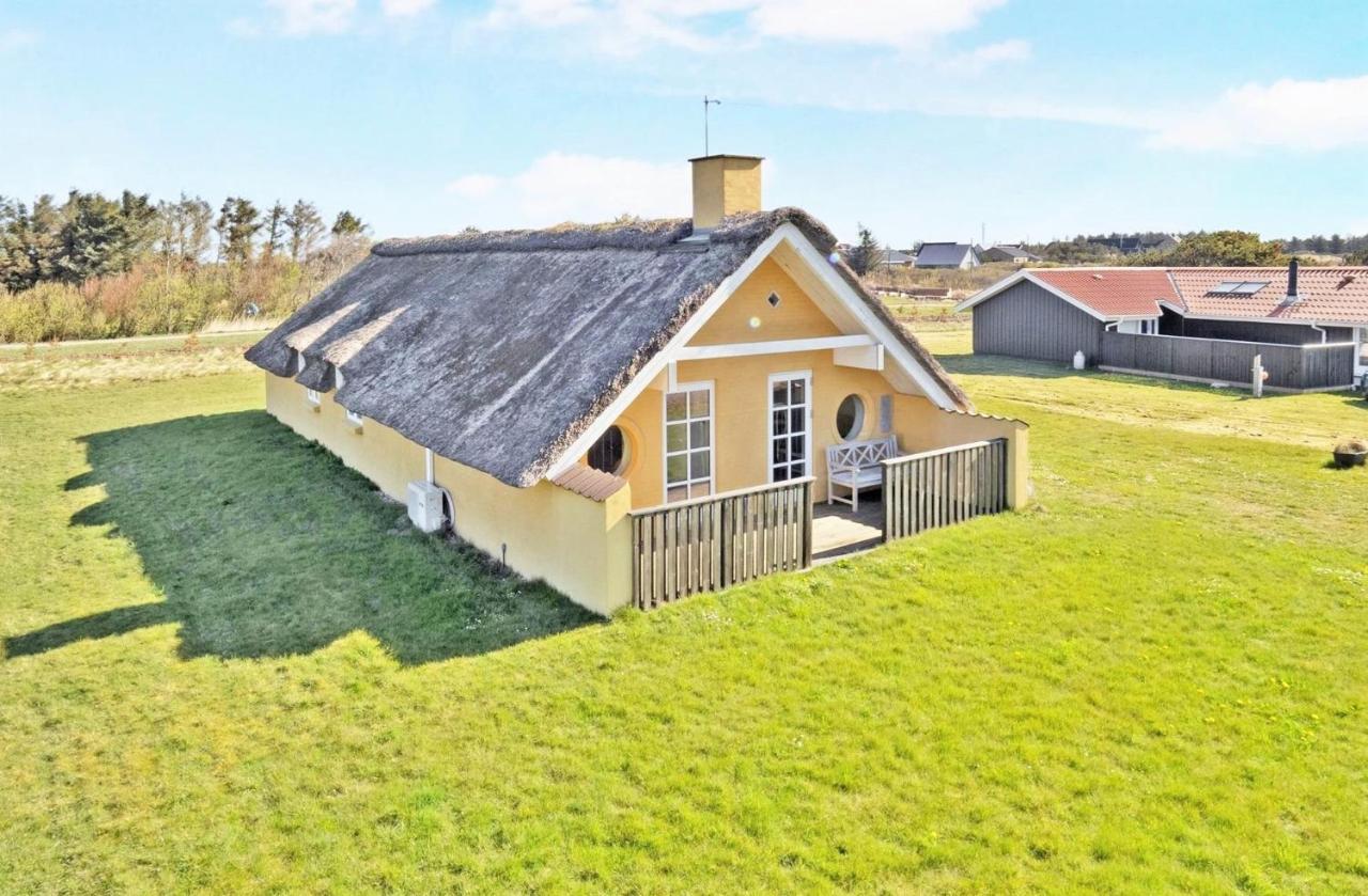 Viking Surf Cottage Klitmøller Екстериор снимка